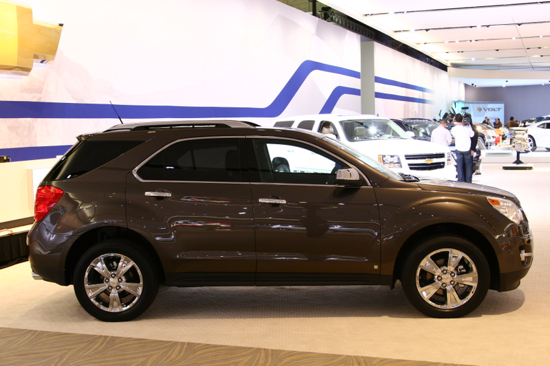 Illustration for article titled 2010 Chevy Equinox: The Tall Malibu Wagon Debuts